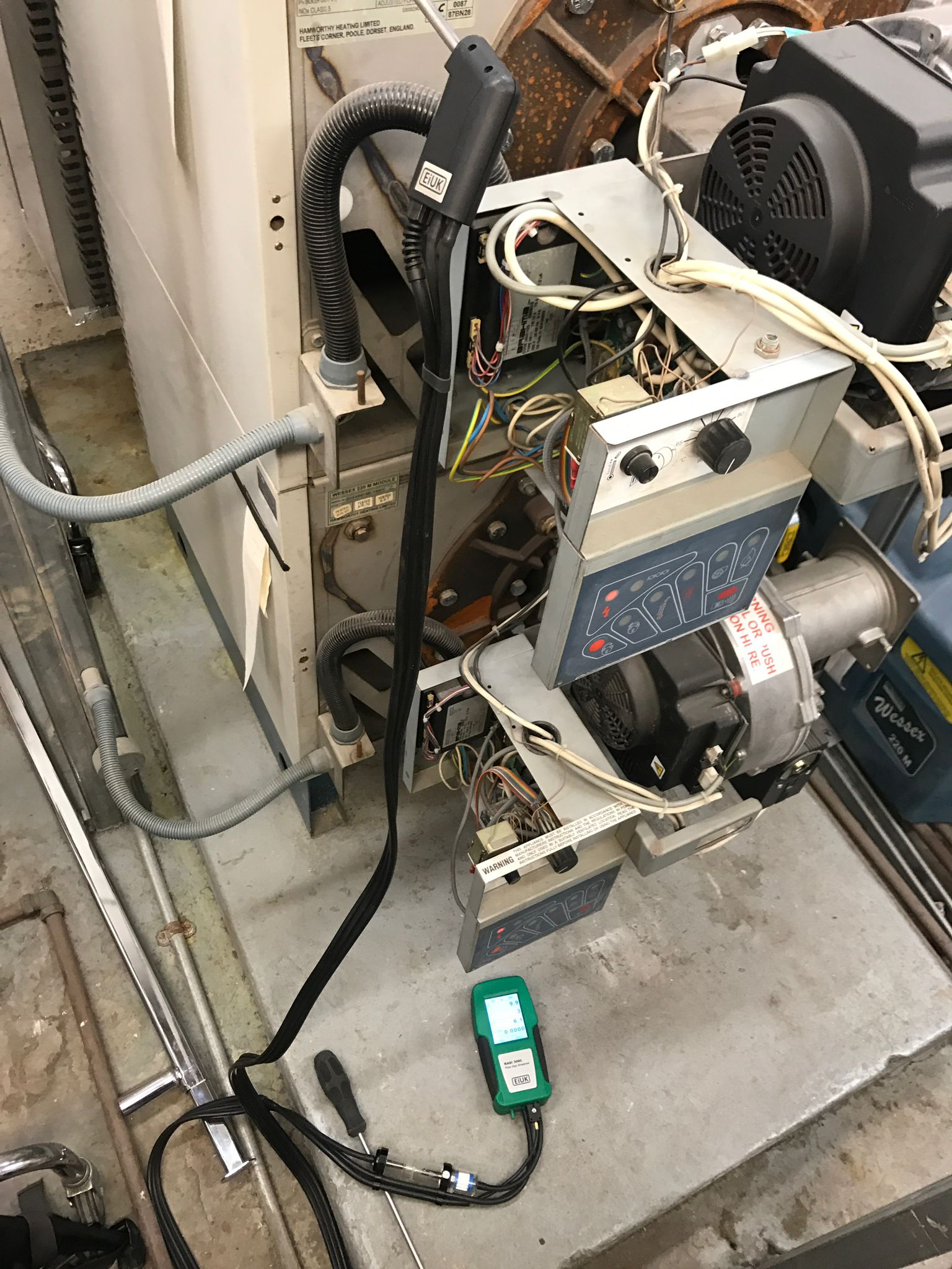 gas safe registered engineer near me Pontefract, WF7-WF8